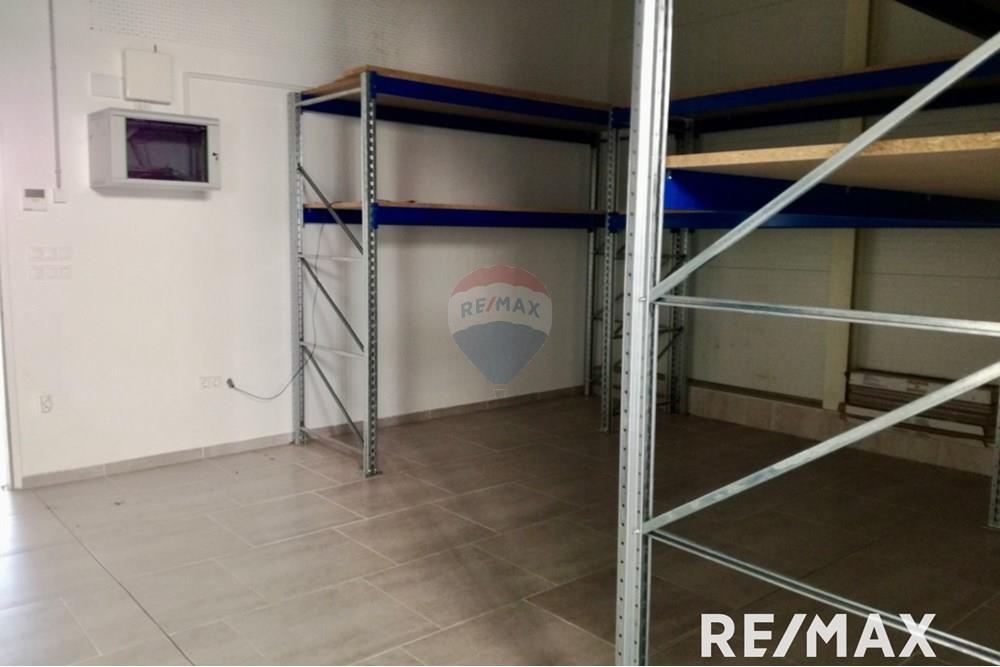 Commercial - Commercial/Retail - Maribor, Podravje region - SI - F1 Top 1 Übergabe an Gorenje 10122019.jpg - 490321062-222