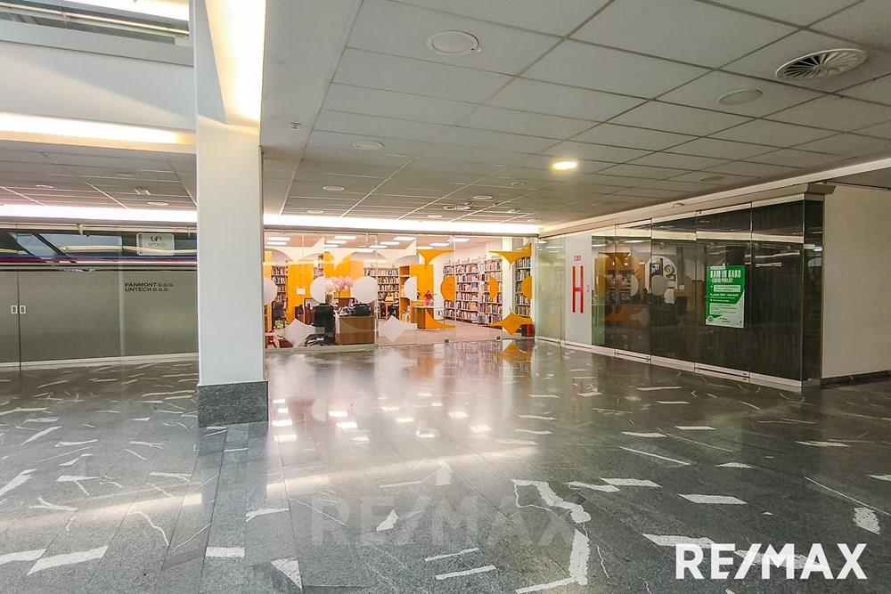 Commercieel - Büro - Maribor, Podravje - SI - 8975.jpg - 490321075-42