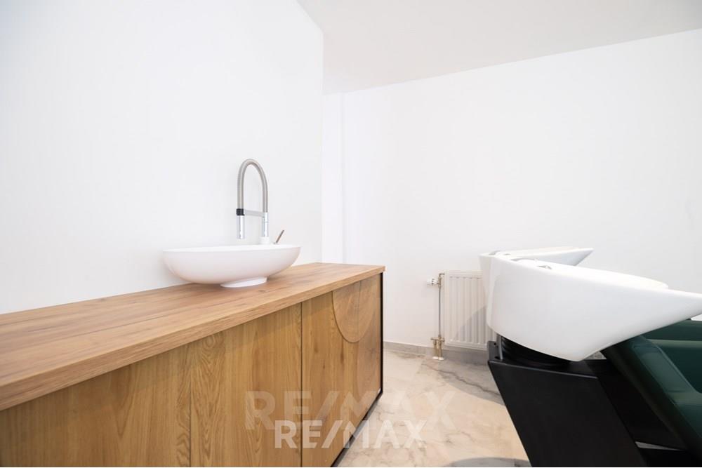 Commercieel - Laden/Einzelhandel - Maribor, Podravje - SI - REMAX Strossmayerjeva 13-8.jpg - 490321067-30