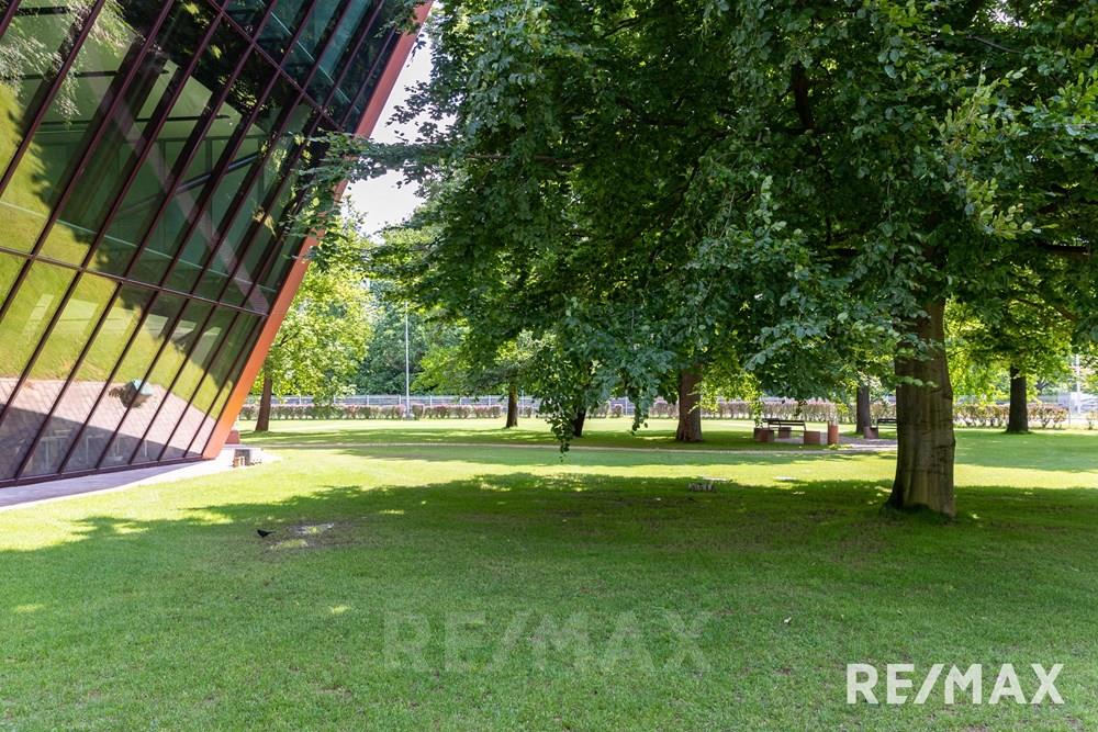 Commercieel - Büro - Maribor, Podravje - SI - REMAX Zagrebška cesta 102-10.jpg - 490321069-163