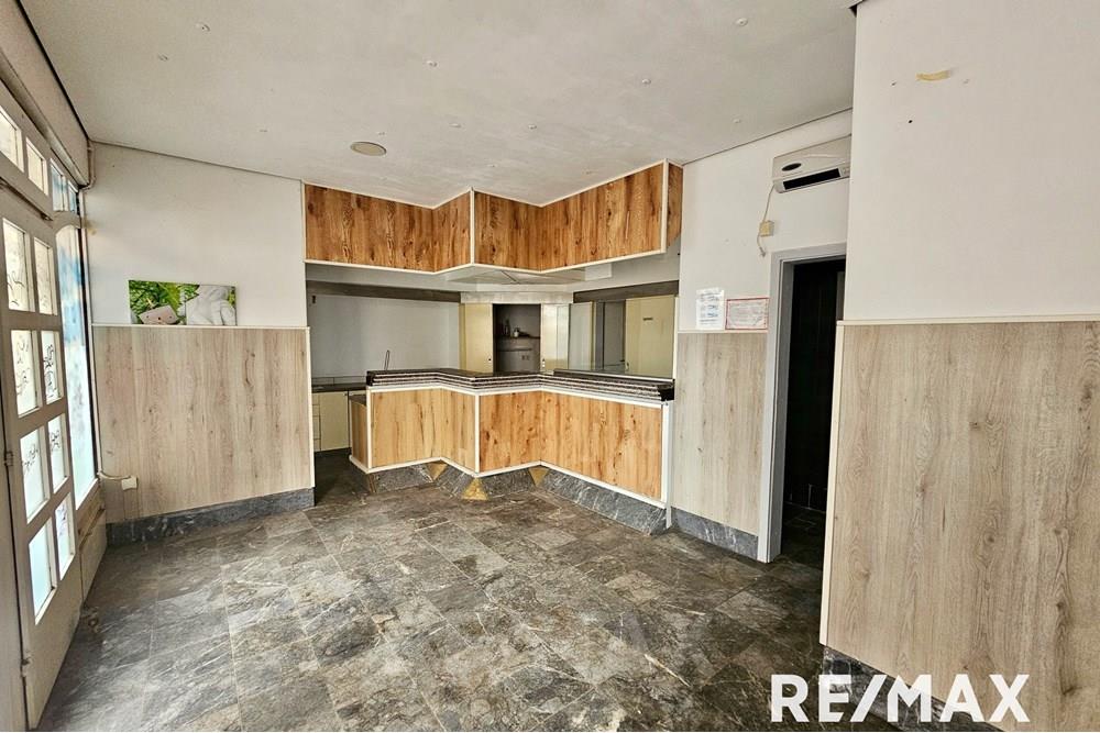 Commercieel - Pub - Maribor, Podravje - SI - 20251126_112433.jpg - 490321044-433