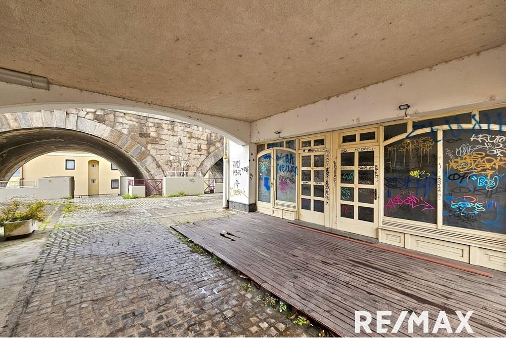 Commercieel - Pub - Maribor, Podravje - SI - 20251126_112530.jpg - 490321044-433