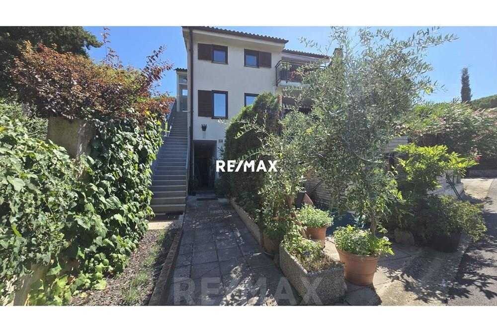 Residential - คอนโด-อพาร์ทเมนต์ - Izola, Primorska Južna - SI - 1.jpg - 490111029-78