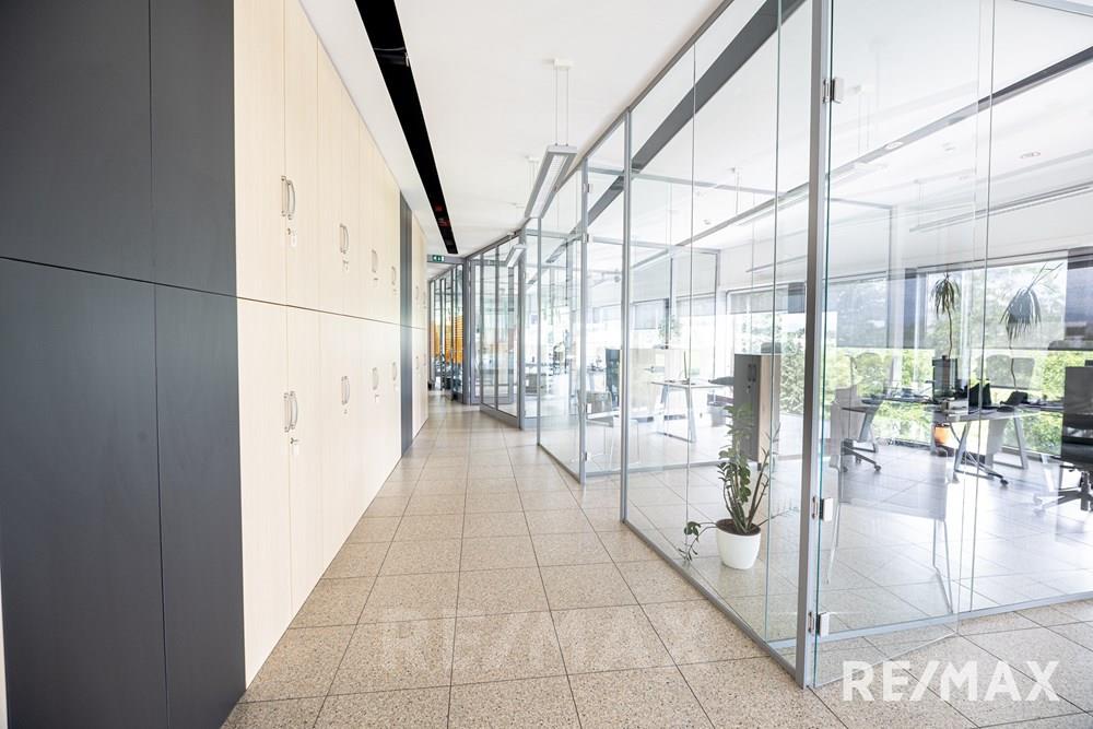 Commercieel - Büro - Maribor, Podravje - SI - REMAX Zagrebška cesta 102-30.jpg - 490321069-163