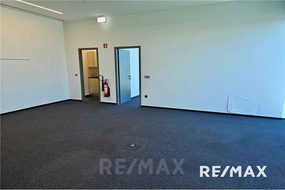 Commercieel - Büro - Maribor, Podravje - SI - 6 - 490321044-408