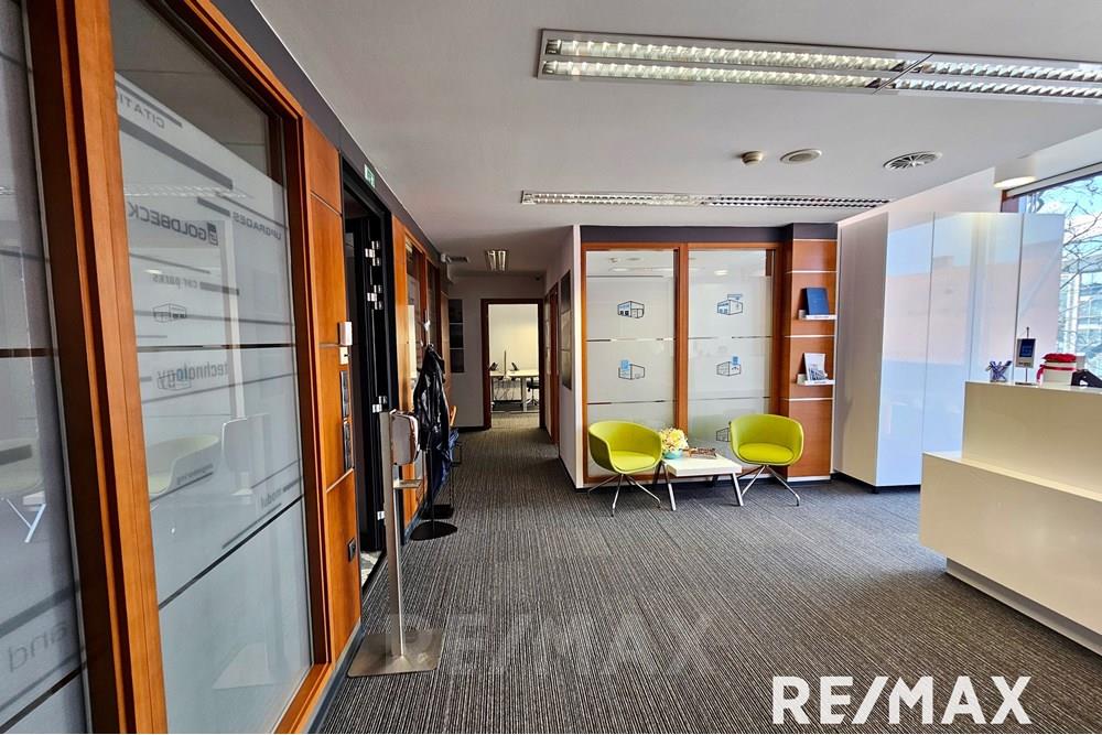 Commercieel - Büro - Maribor, Podravje - SI - 20250416_115602.jpg - 490321044-411