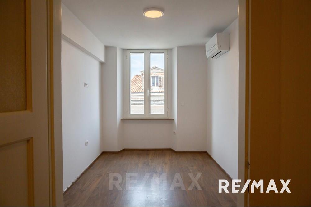 Wohnung - Wohnung - Koper, Primorska Južna - SI - Koper_OF3_Stanovanje-2.jpg - 490321068-130