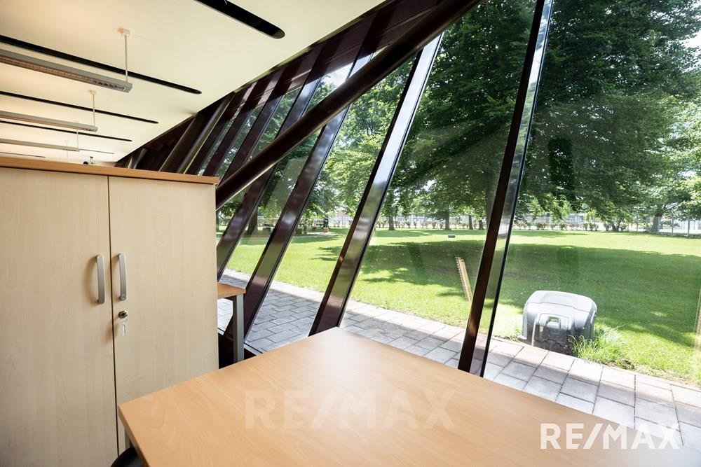 Commercieel - Büro - Maribor, Podravje - SI - REMAX Zagrebška cesta 102-21.jpg - 490321069-163