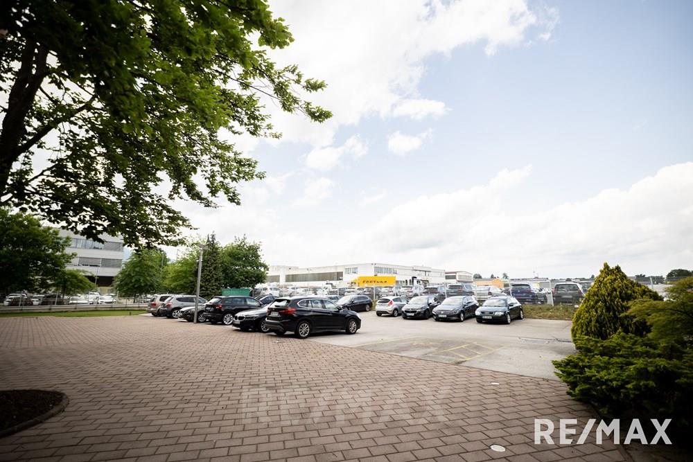 Commercieel - Büro - Maribor, Podravje - SI - REMAX Zagrebška cesta 102-47.jpg - 490321069-163