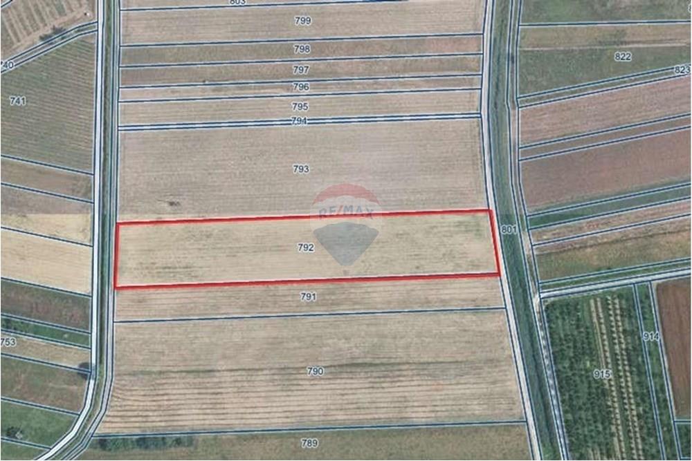 Residential - Development land - Rence - Vogrsko, North Primorska region - SI - prikaz parcele - Bukovica .jpg - 490371002-83