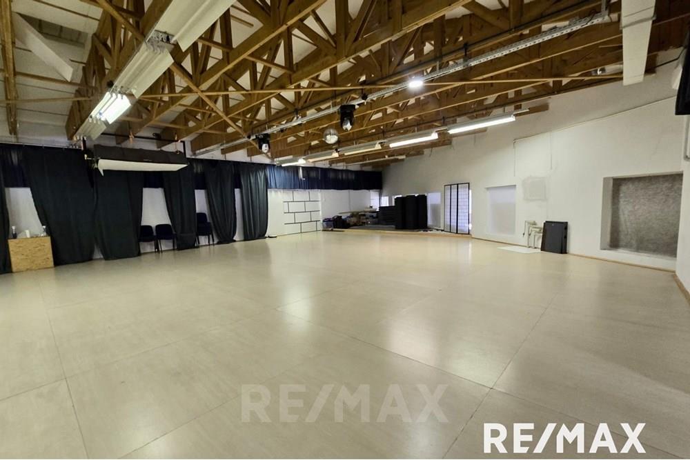 Commercieel - Sonstiges - Maribor, Podravje - SI - PHOTO-2025-12-09-11-51-47.jpg - 490321062-278