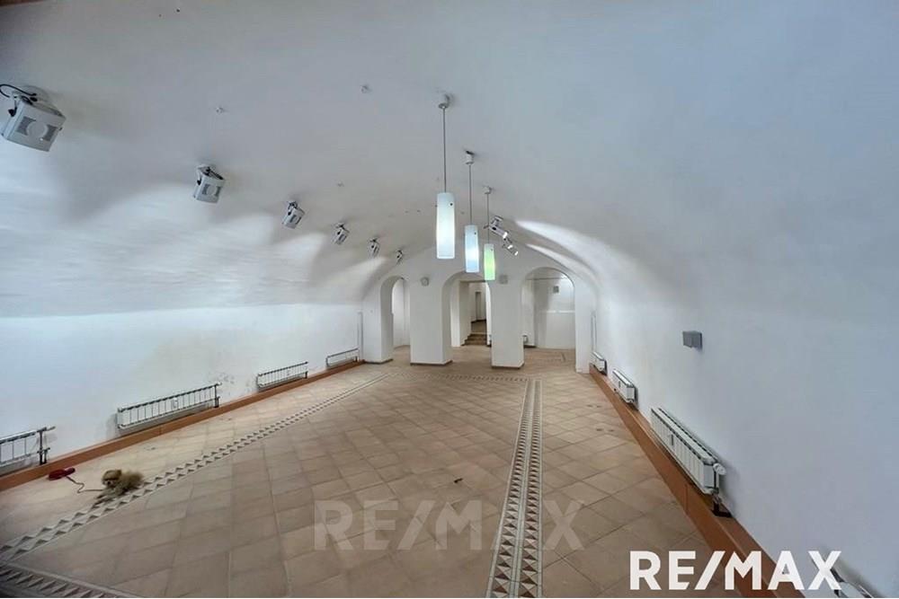 Commercieel - Laden/Einzelhandel - Ptuj, Podravje - SI - 4.jpg - 490321068-121