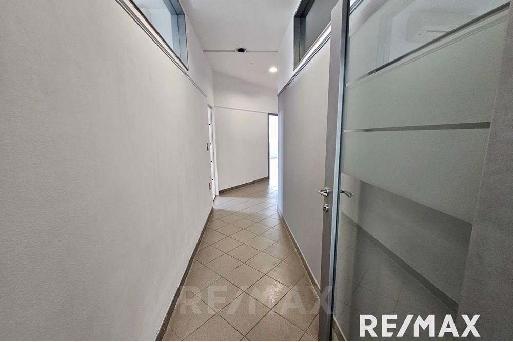 Commercieel - Büro - Maribor, Podravje - SI - 20250413_152700.jpg - 490321044-412