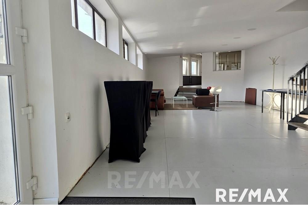 Commercieel - Sonstiges - Maribor, Podravje - SI - PHOTO-2025-12-09-11-52-31 3.jpg - 490321062-278