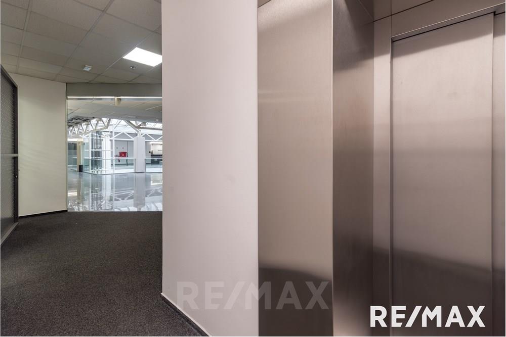 Commercieel - Büro - Maribor, Podravje - SI - JD1_4341-Edit1 (7).jpg - 490321075-39