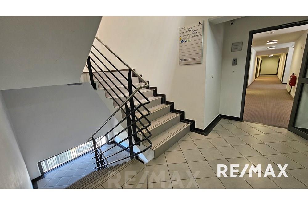 Commercieel - Büro - Slovenska Bistrica, Podravje - SI - 20250703_123819.jpg - 490321054-253