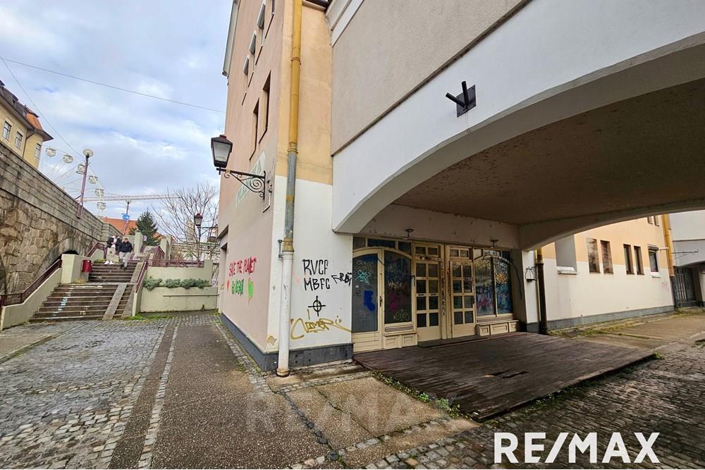 Commercieel - Pub - Maribor, Podravje - SI - 20251126_112609.jpg - 490321044-433