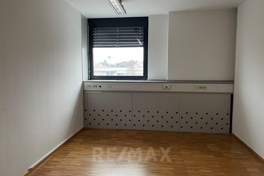 Commercial - Office - Nova Gorica, North Primorska region - SI - IMG_1318.JPG - 490371004-129