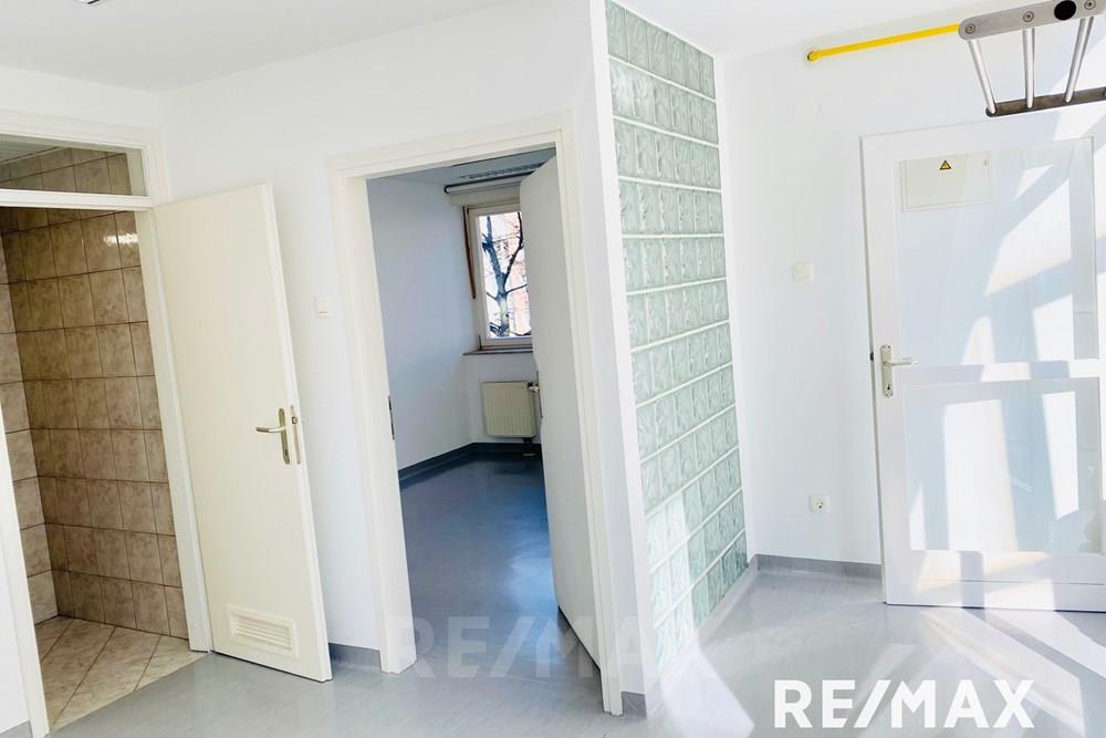 Commercieel - Sonstiges - Maribor, Podravje - SI - IMG_1807.jpg - 490321062-288