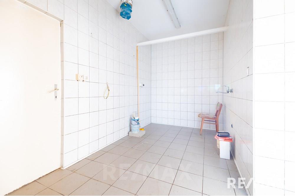 Commercieel - Laden/Einzelhandel - SV. JURIJ OB ŠČAVNICI, Pomurje - SI - REMAX Ulica Branka Krefta 1-15.jpg - 490321064-91
