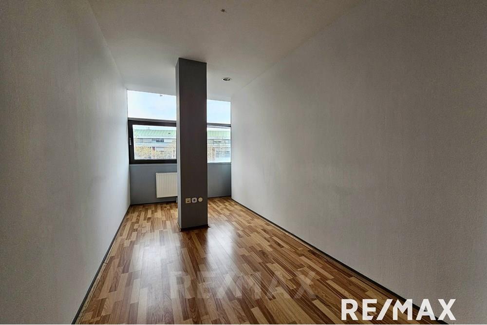 Commercieel - Büro - Maribor, Podravje - SI - 20250413_152915.jpg - 490321044-412