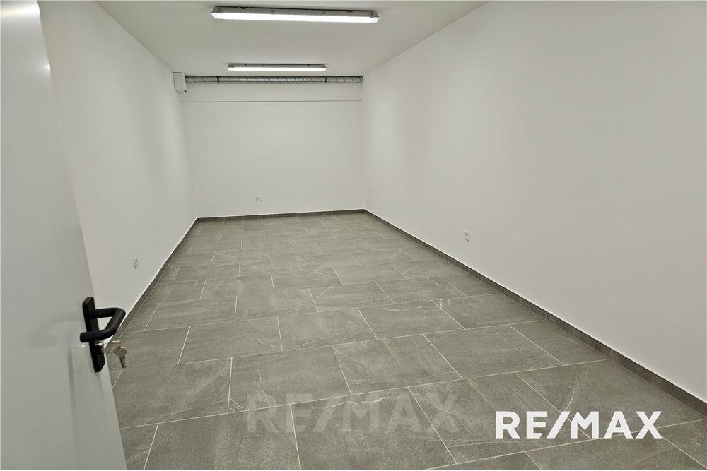 Commercieel - Büro - Maribor, Podravje - SI - 11 - 490321044-408