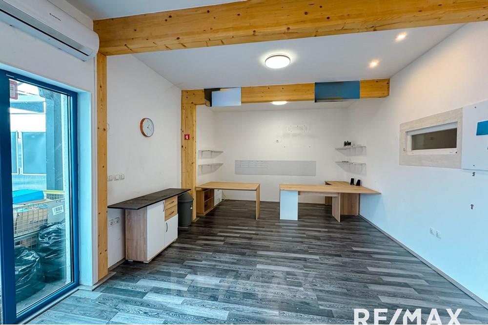 Commercieel - Laden/Einzelhandel - Maribor, Podravje - SI - IMG_6090.jpg - 490321069-159