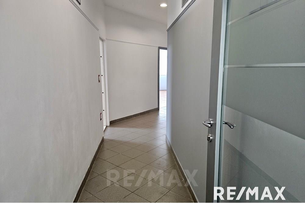 Commercieel - Büro - Maribor, Podravje - SI - 20250413_152657.jpg - 490321044-412