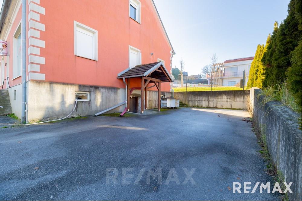Commercieel - Laden/Einzelhandel - SV. JURIJ OB ŠČAVNICI, Pomurje - SI - REMAX Ulica Branka Krefta 1-25.jpg - 490321064-91