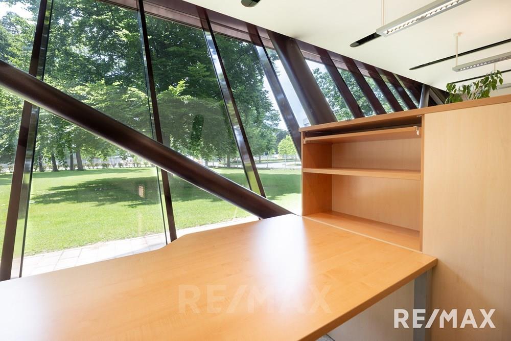 Commercieel - Büro - Maribor, Podravje - SI - REMAX Zagrebška cesta 102-25.jpg - 490321069-163