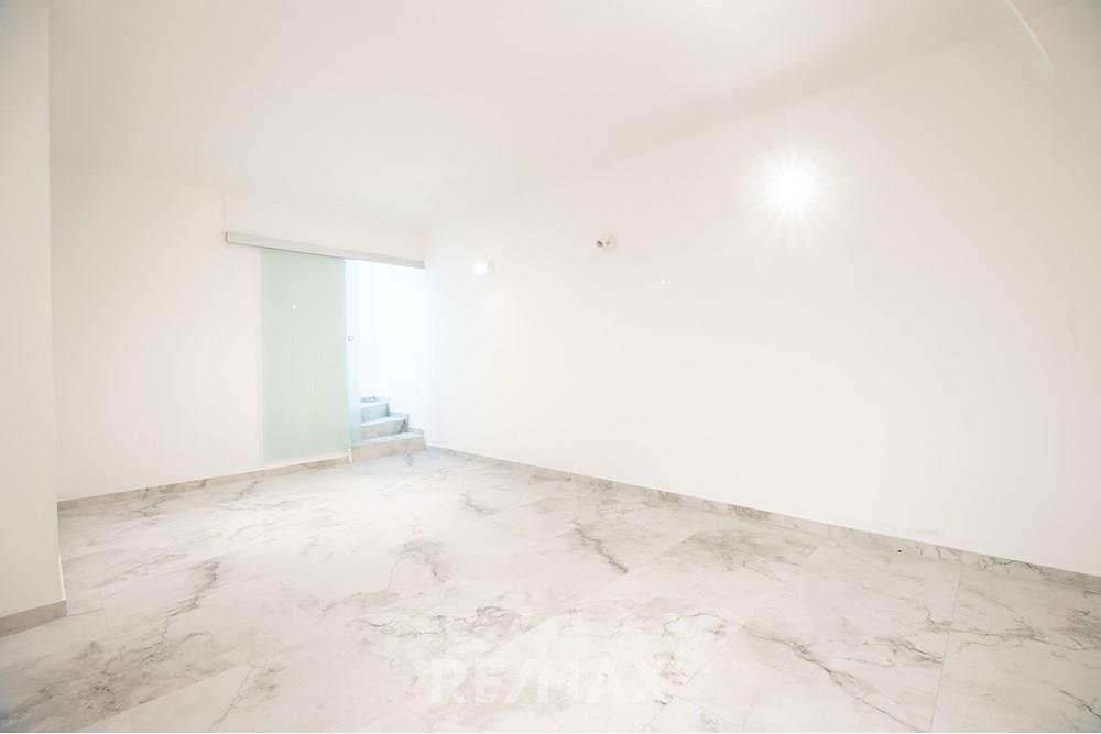 Commercieel - Laden/Einzelhandel - Maribor, Podravje - SI - REMAX Strossmayerjeva 13-20.jpg - 490321067-30