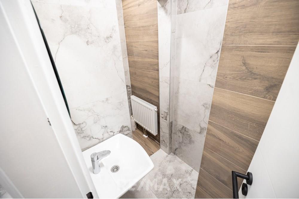 Commercieel - Laden/Einzelhandel - Maribor, Podravje - SI - REMAX Strossmayerjeva 13-23.jpg - 490321067-30