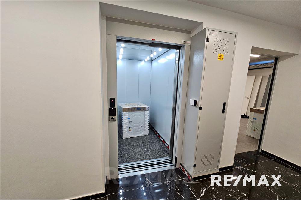 Commercieel - Büro - Maribor, Podravje - SI - 10 - 490321044-408