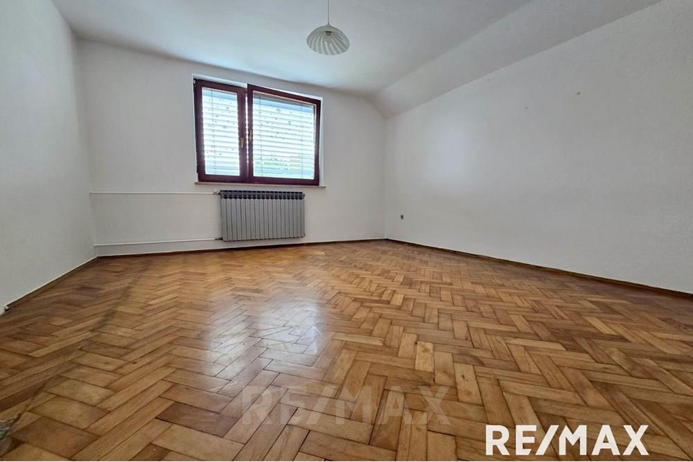 Wohnung - Wohnung - Novo mesto, Dolenjska - SI - PHOTO-2025-05-16-11-49-28 4.jpg - 490321062-248