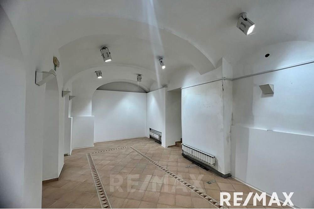 Commercieel - Laden/Einzelhandel - Ptuj, Podravje - SI - 7.jpg - 490321068-121