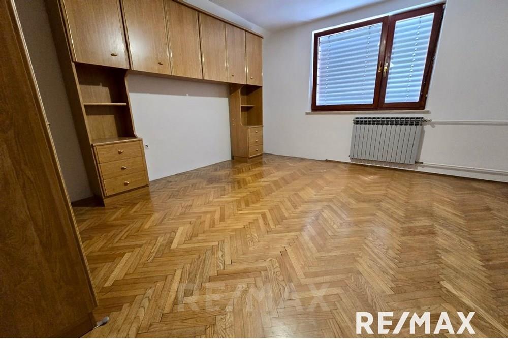 Wohnung - Wohnung - Novo mesto, Dolenjska - SI - PHOTO-2025-05-16-11-49-29.jpg - 490321062-248