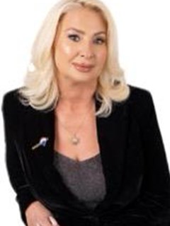 Ira Uzan אירה אוזן - RE/MAX 770 - רי/מקס 770