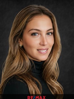 Office Staff - Deborah Sabah דבורה סבח - RE/MAX Connect - רי/מקס Connect