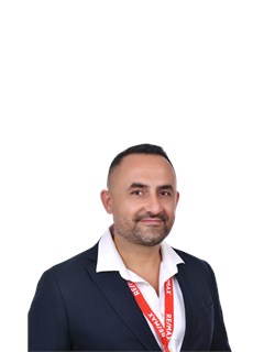 Artur Iskhakov - רי/מקס כחול לבן - RE/MAX Blue & White