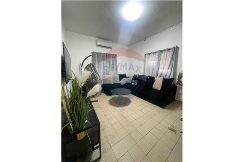 השכרה-דירה-77 דרך קיבוץ גלויות  - שפירא  -  תל אביב יפו, ישראל-50641191-129
