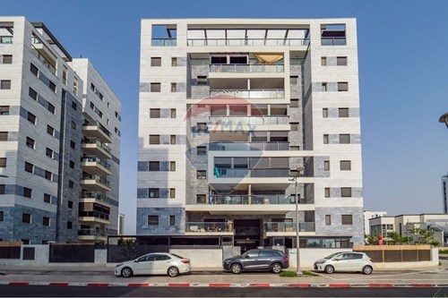 For Sale-Penthouse-30 ליבנה  -  Nehariya, Israel-830851060-641
