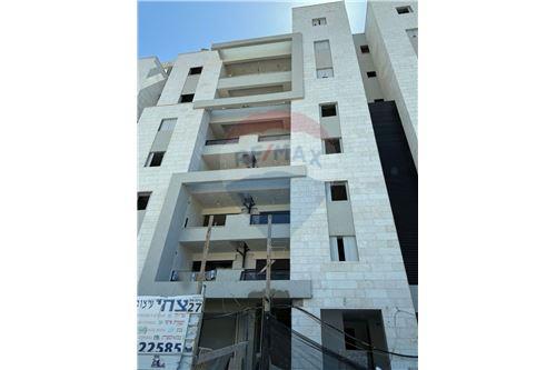 מכירה-דירה-27 משה שרת  -  קריית ים, ישראל-51041088-43