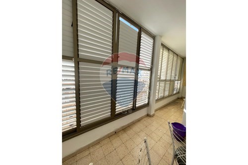 מכירה-דירה-הנביאים 26, הדר, חיפה  - הדר הכרמל  -  חיפה, ישראל-51651132-4