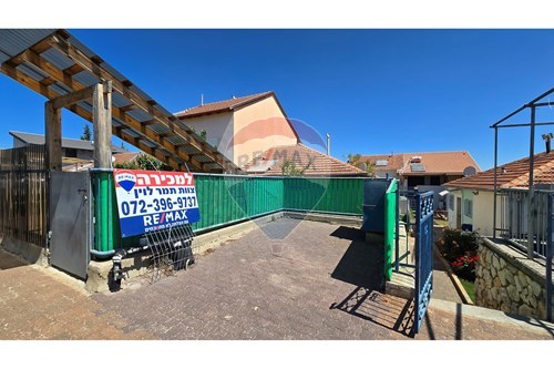For Sale-Townhouse-Ibikor  -  Safed, Israel-50601028-422