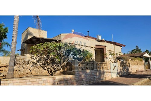 מכירה-וילה-15 חצב  -  מיתר, ישראל-831491256-416