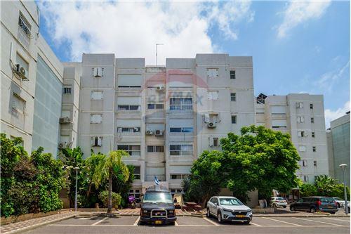 For Sale-Condo/Apartment-24 הזמיר  - Green Nahariya  -  Nehariya, Israel-830851087-261