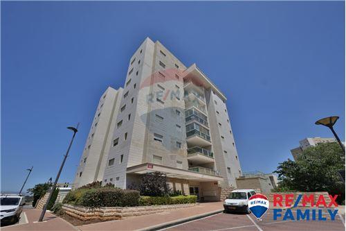 מכירה-דירה-4 העגור  -  קרית אתא, ישראל-50821133-33
