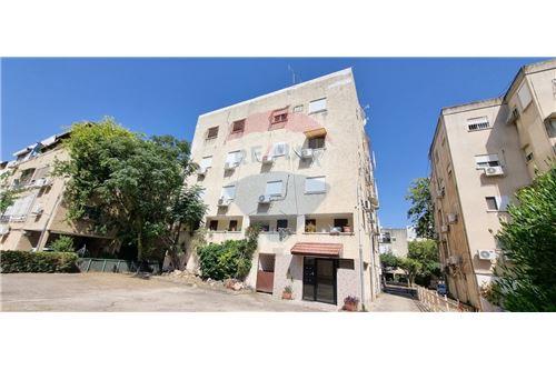 For Sale-Condo/Apartment-71 קרן היסוד  - סביניה  -  Kiryat Bialik, Israel-50821097-123