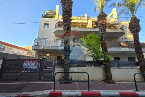 מכירה-דירת גן-3 דן  - סביניה  -  קרית ביאליק, ישראל-50821097-132