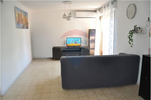 מכירה-דירה-22 זלמן שזר  -  קריית ים, ישראל-51041100-26